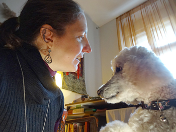 Corinne und ihr Blindenhund Chanel